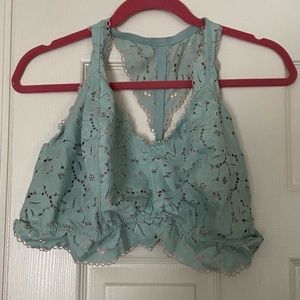 Cacique razor back blue bralette size 26/28